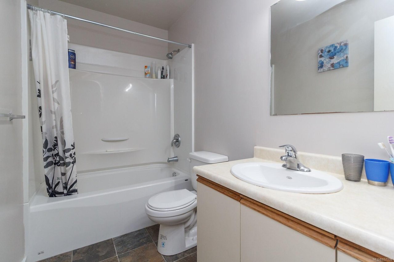 7-1550 North Dairy Rd, Saanich