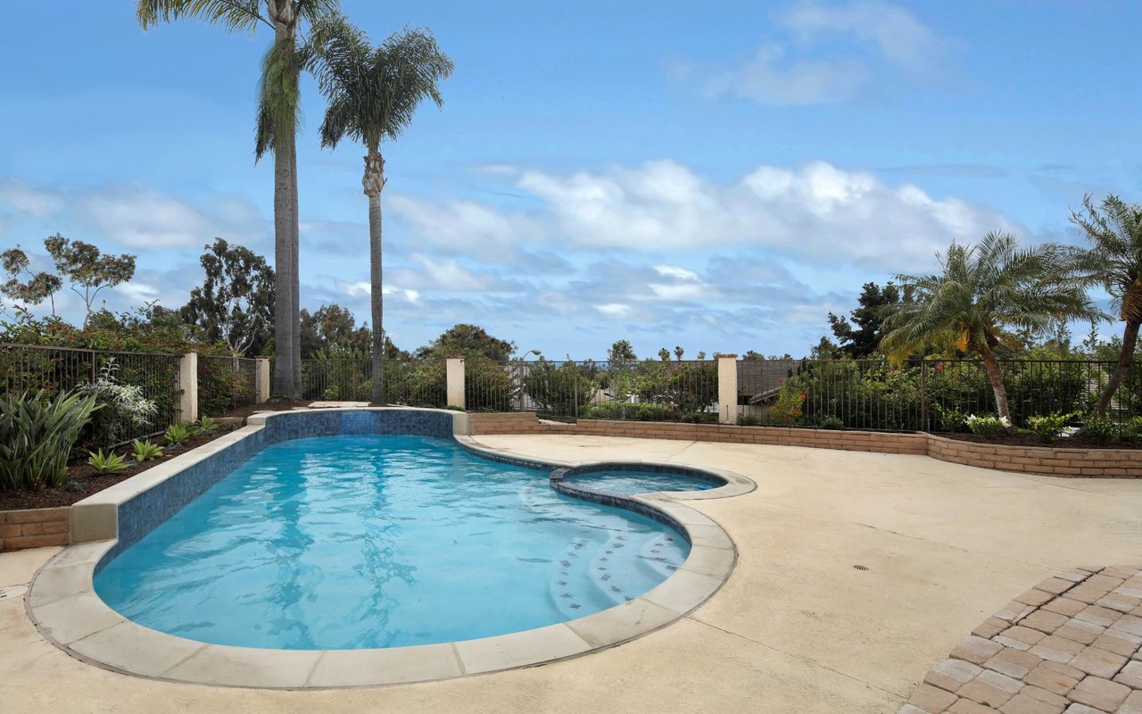2201 Alta Vista Dr