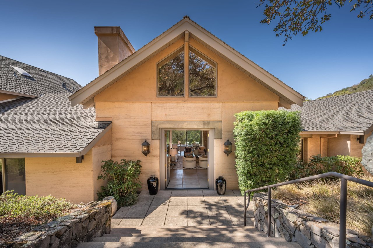 Quarry Hill Road, Sonoma