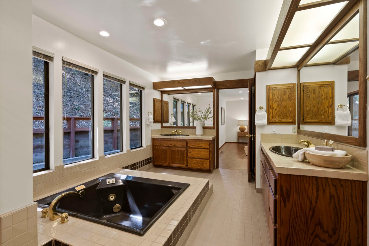 20 Saint Hill Rd
