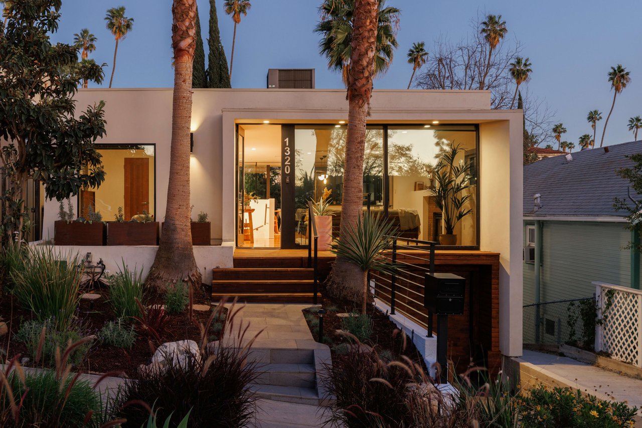 A Reimagined Silver Lake Bungalow
