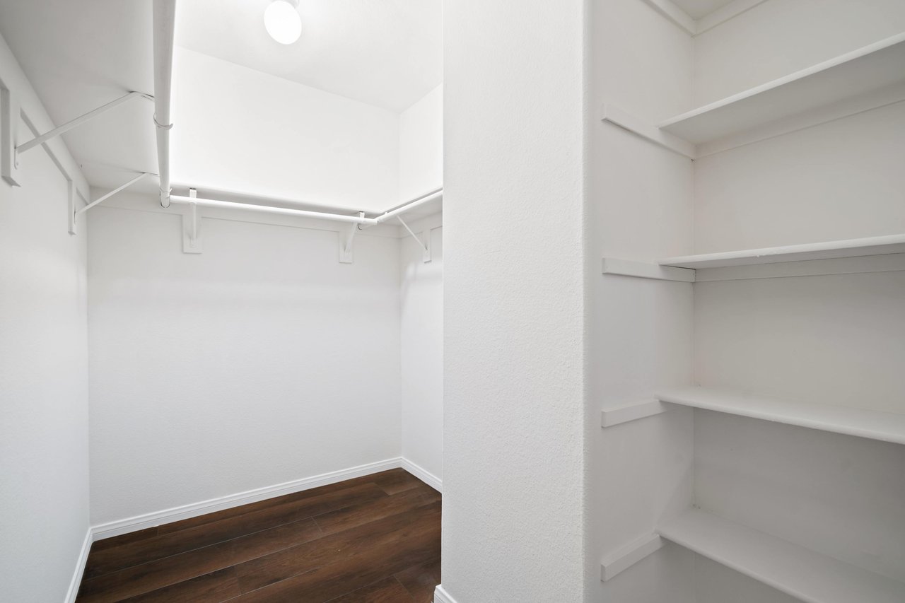 1472 Golfcrest Pl