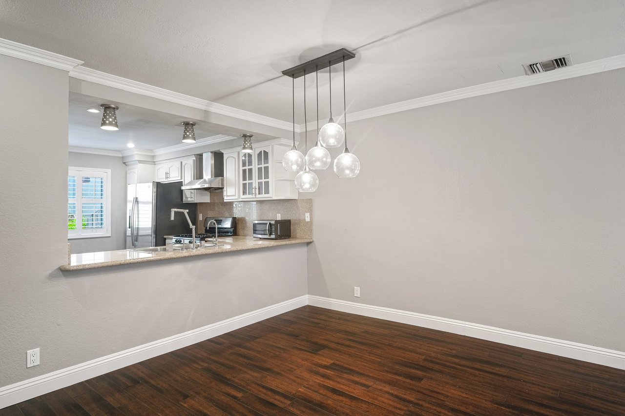 2022 Delaware Avenue Unit: 4