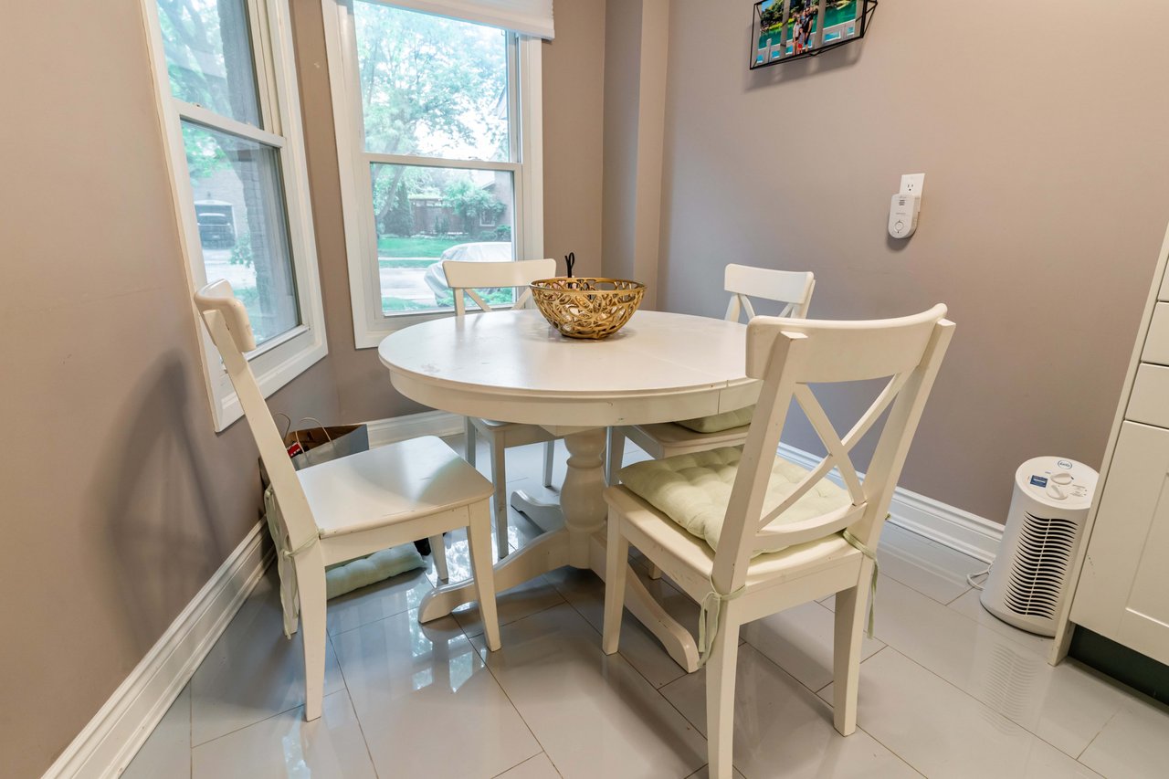 Glen Abbey townhome on lush ravine