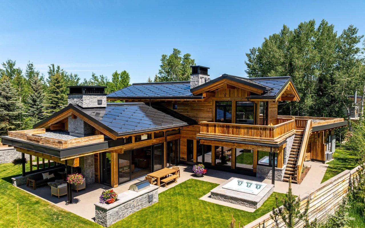The Architecture of Aspen’s Luxury Homes: Trends and Timeless Designs