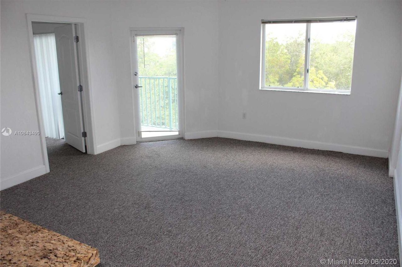 6001 SW 70 ST Unit 447