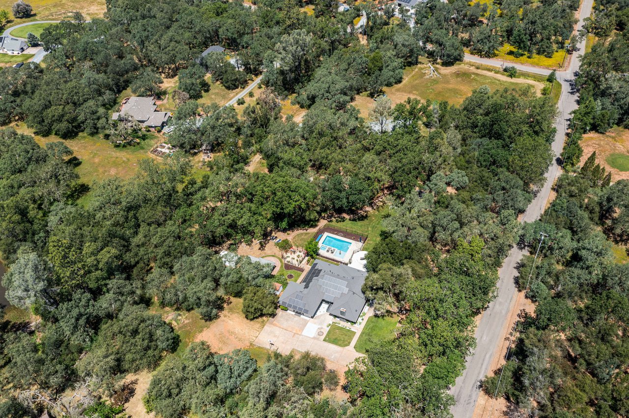 2880 Carlson Drive