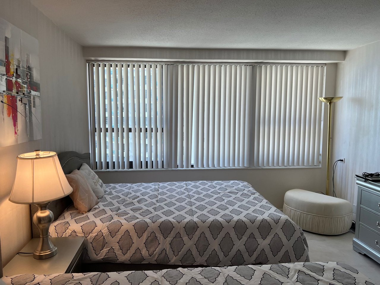 5225 Collins Ave #917 Miami Beach FL-33140