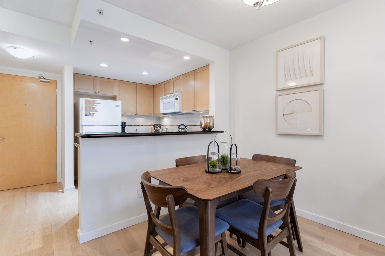 310-1425 W 6th Ave