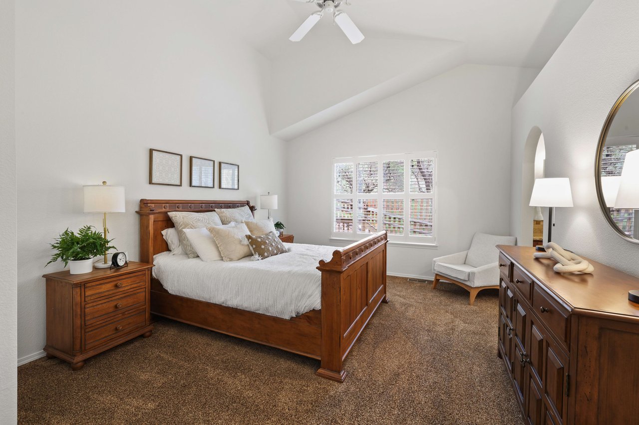 5423 Lions Gate Lane