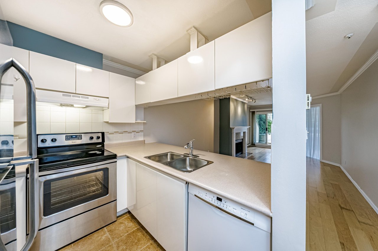 210-3638 W Broadway