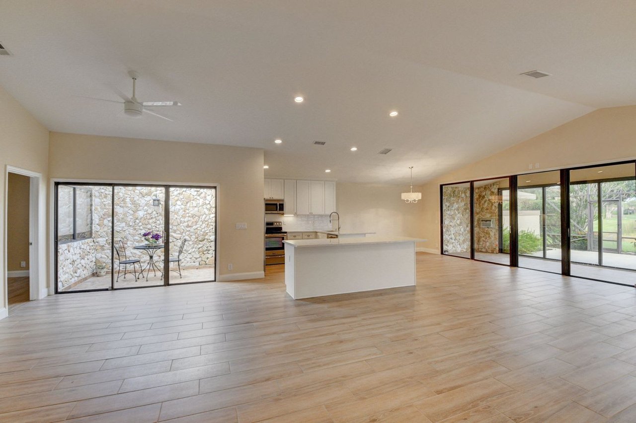 15404 Strathearn Dr