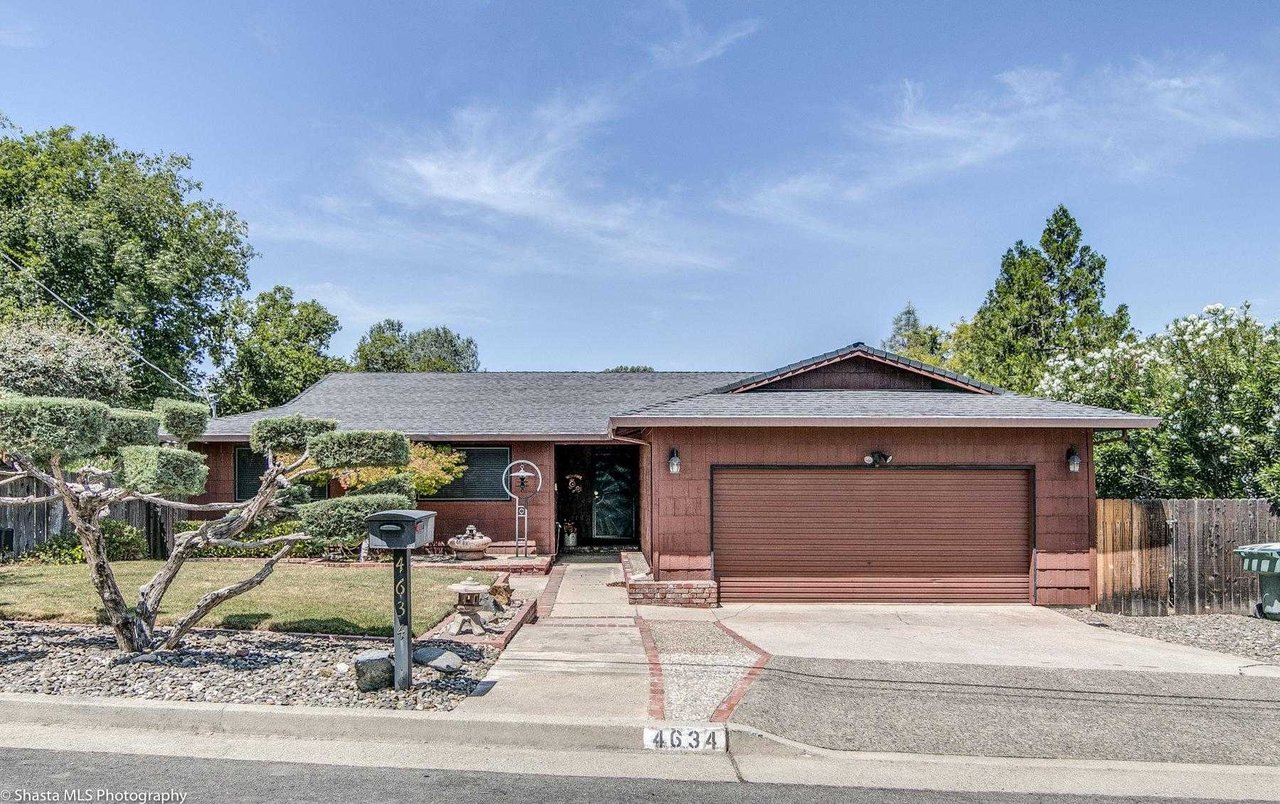4634 CASTLE CT