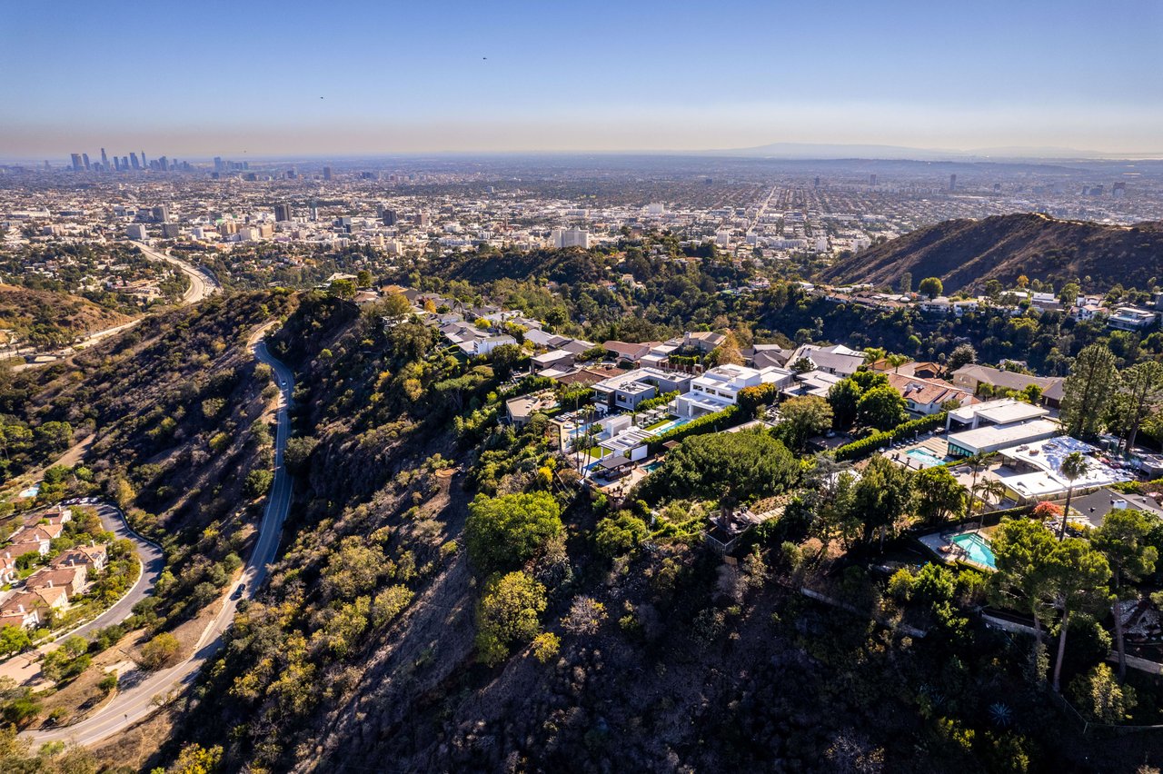The Apex HH | 7115 Macapa Drive