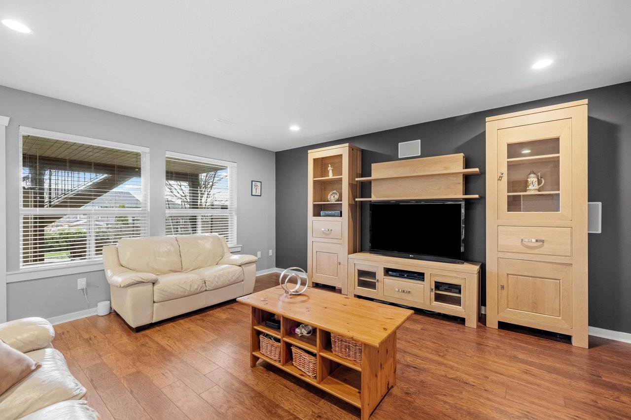 3386 Horizon Dr