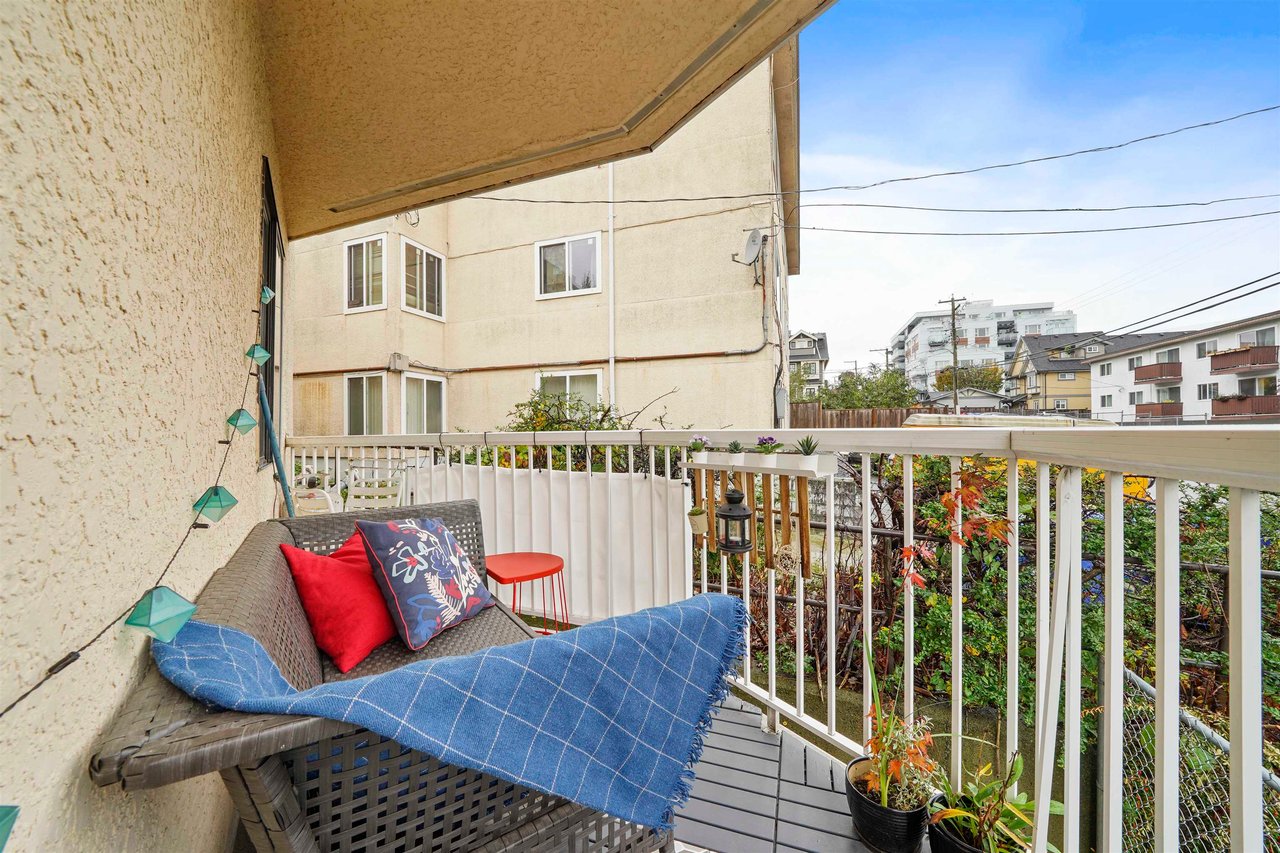 207-975 E Broadway Ave