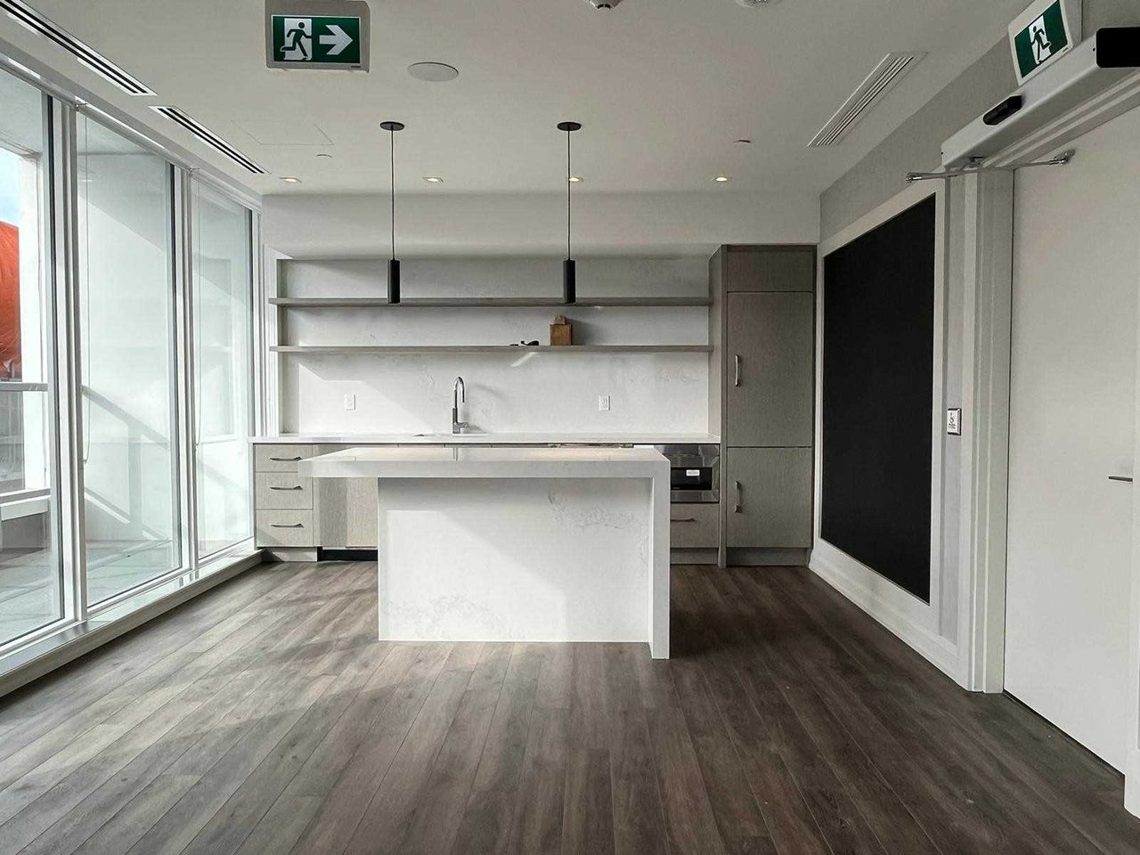 212 King William St, Unit 512