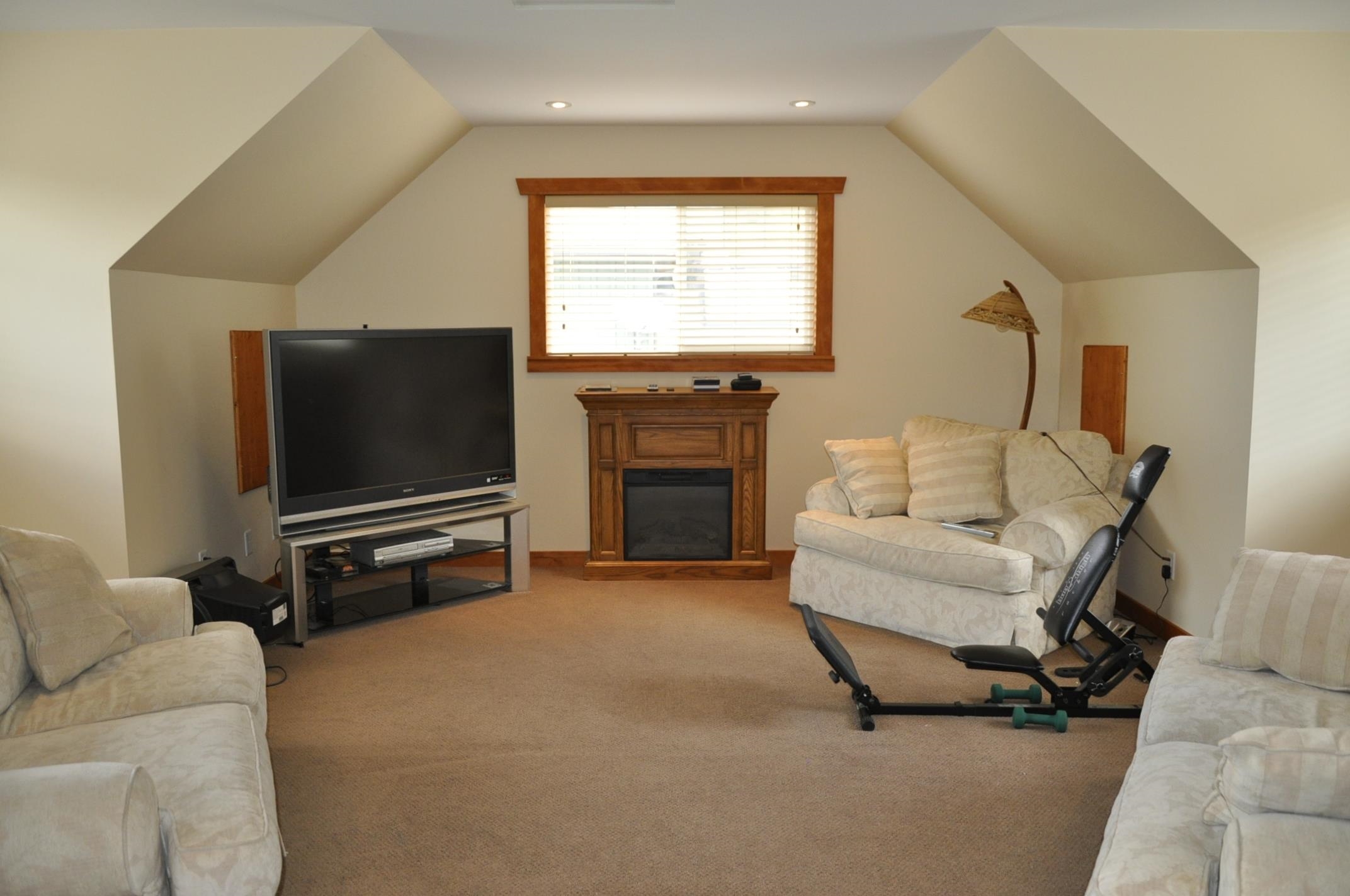 41344 Tantalus Rd