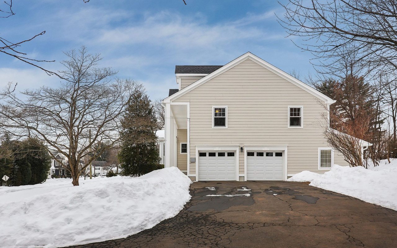 133 Golf Edge Dr