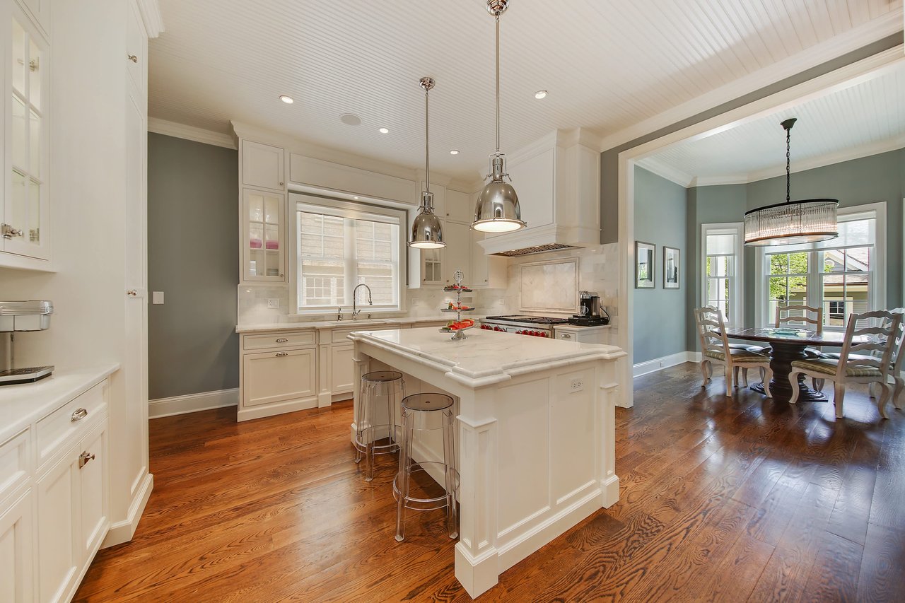 Evokes High Style & A Sensational Design