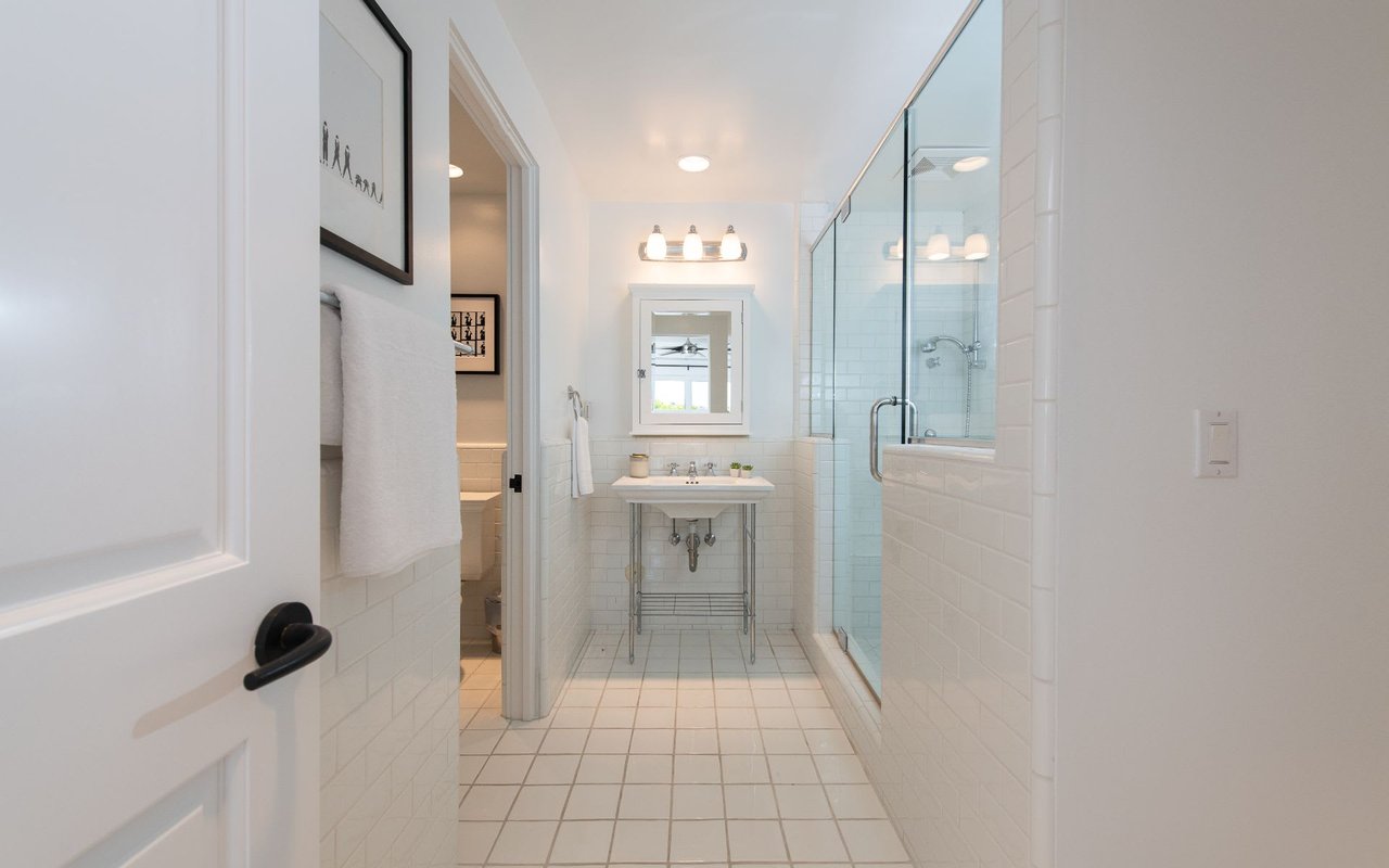 228 Hazel Dr
