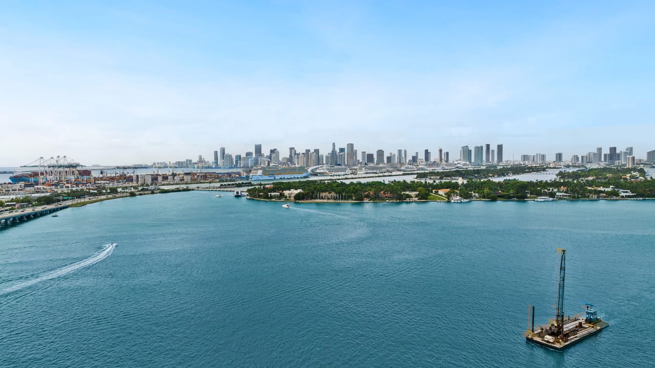 650 West Ave Unit: 2102