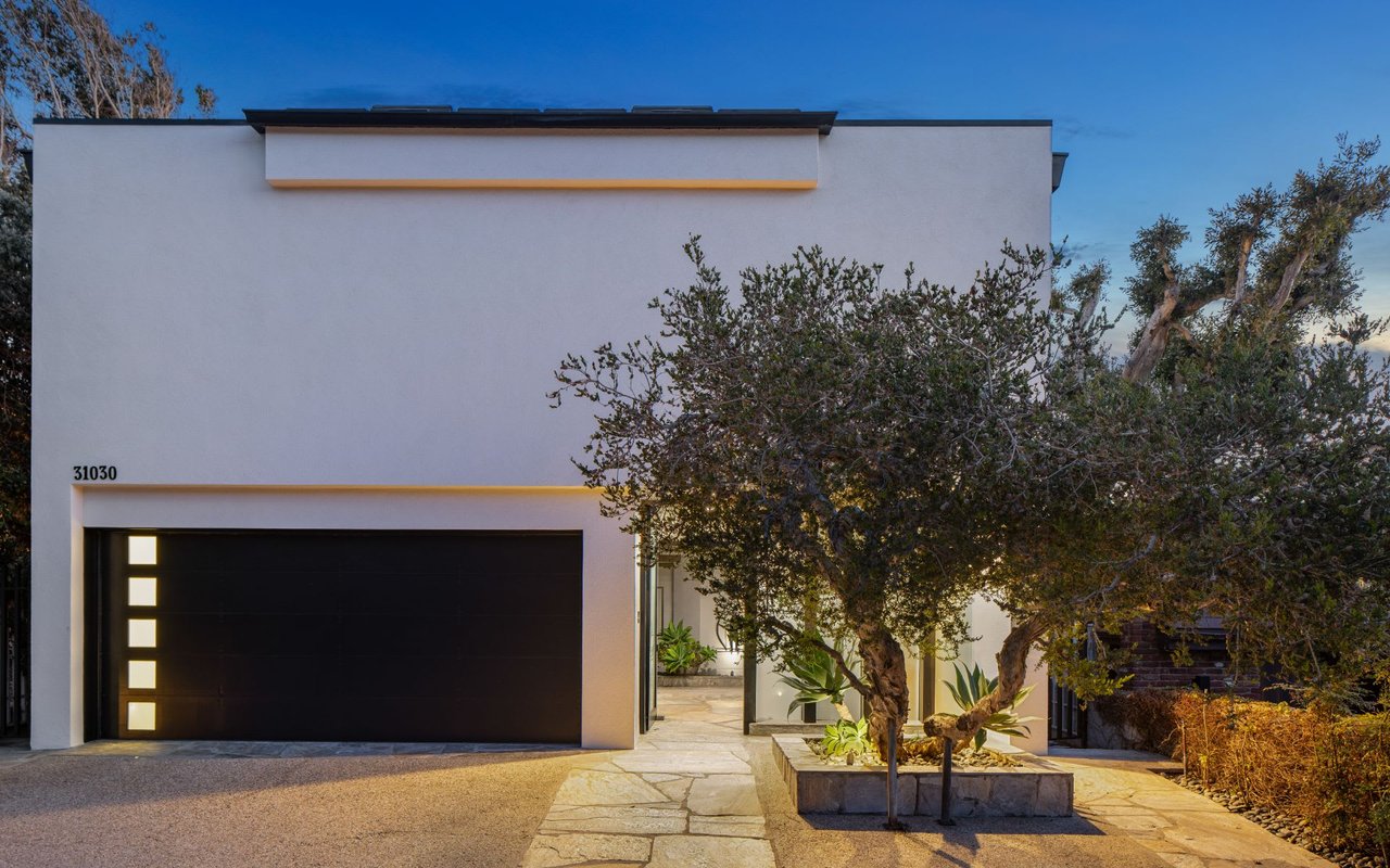 Beachfront Living on Malibu's Broad Beach