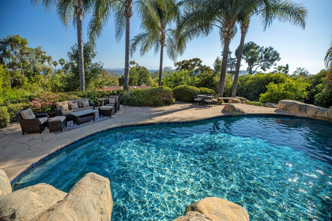 2225 Las Tunas Rd