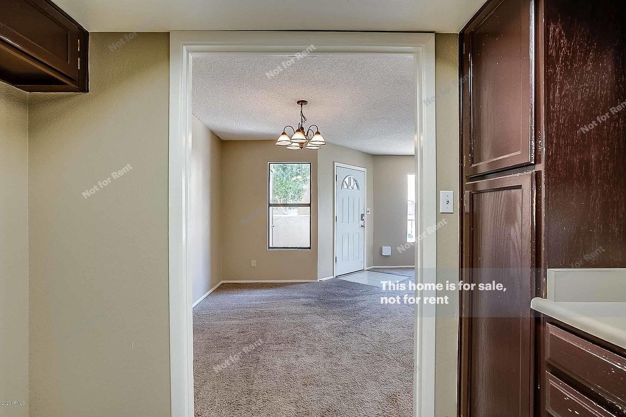 2040 S Longmore