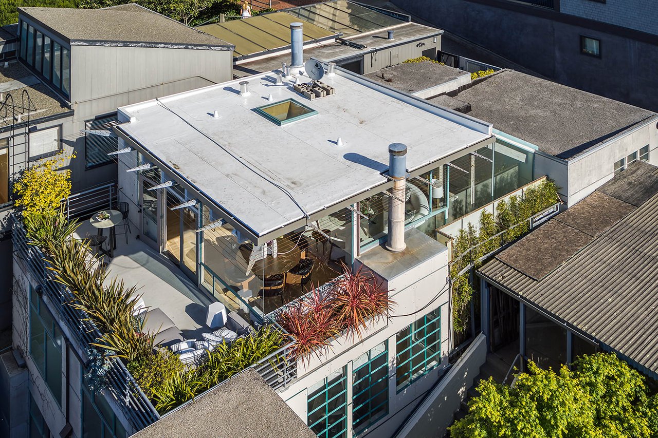 2739 Larkin Street