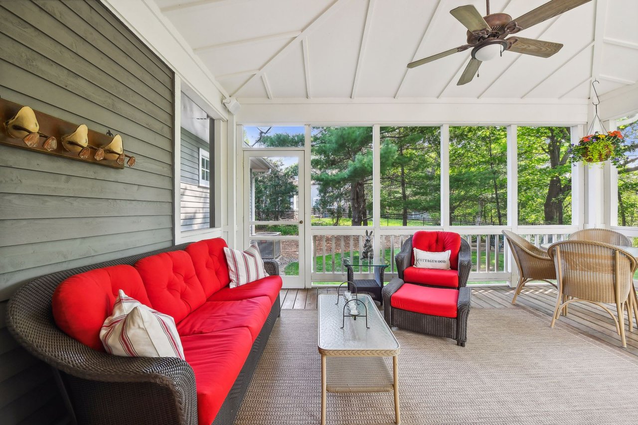 *PENDING* 20395 Linden Road, Deephaven