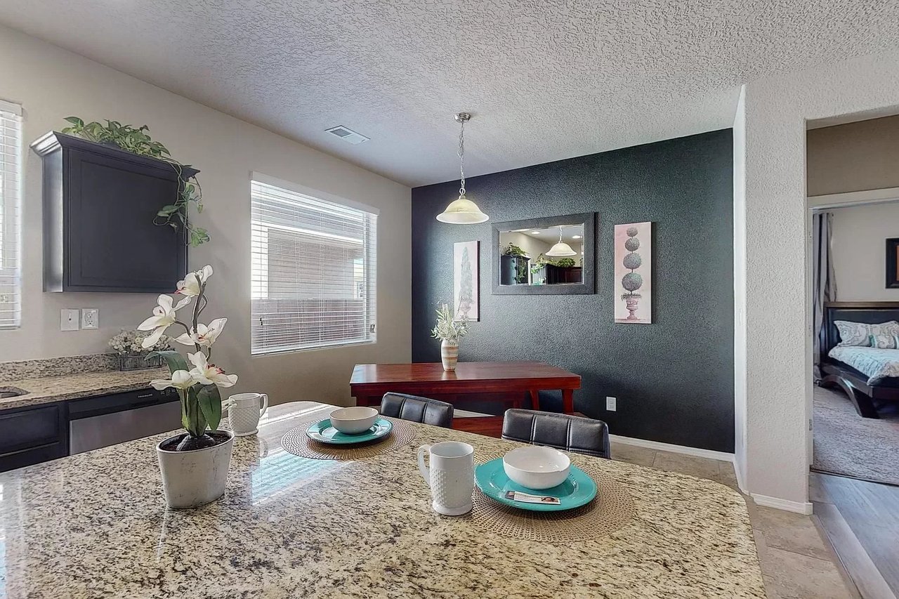 9312 Silver Mesa St NW