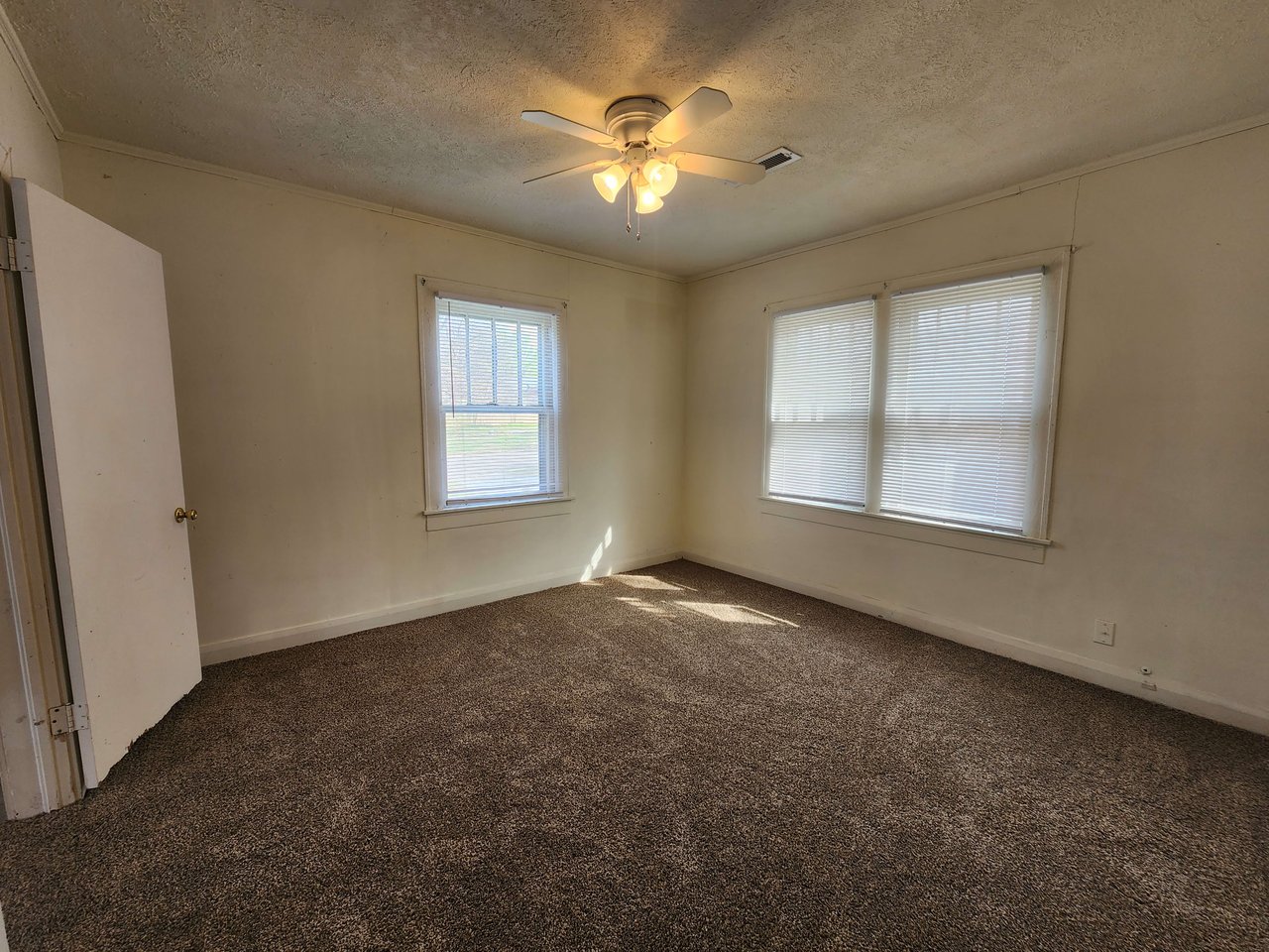 810 N. Market Ave