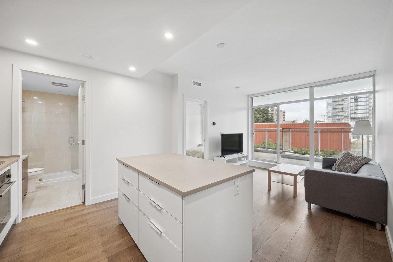 202-13318 104 Ave