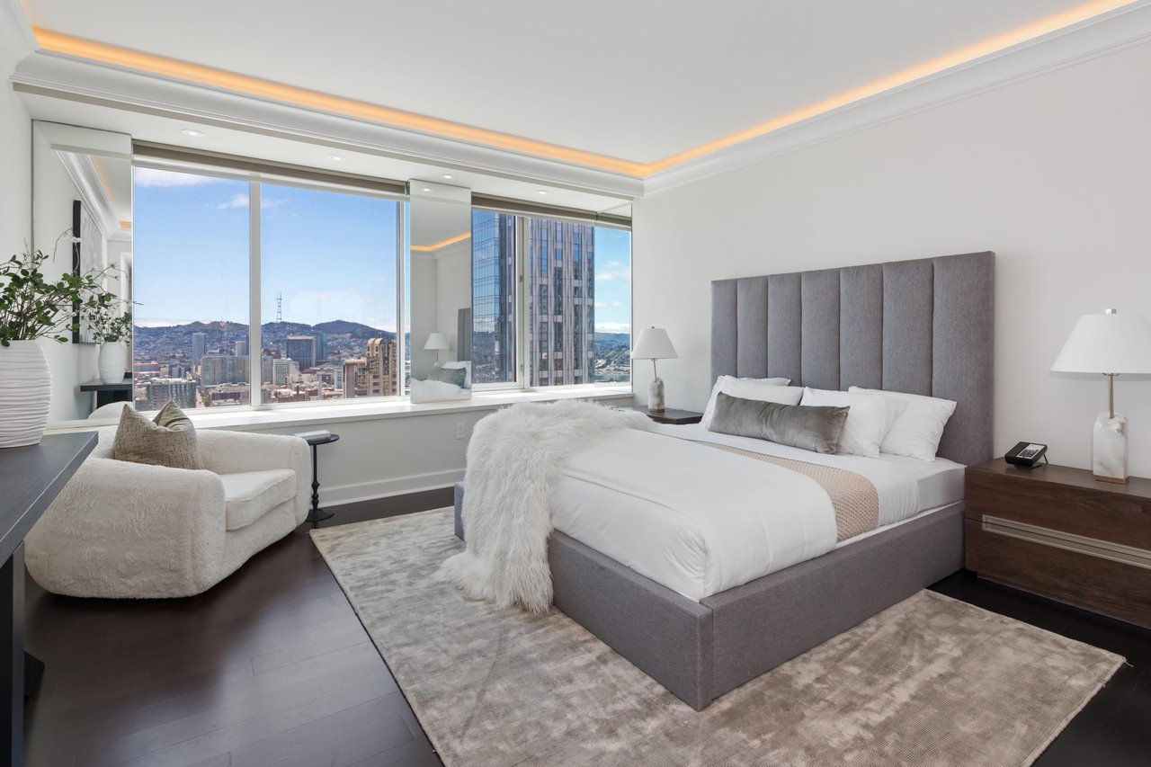 St Regis Residence 32C
