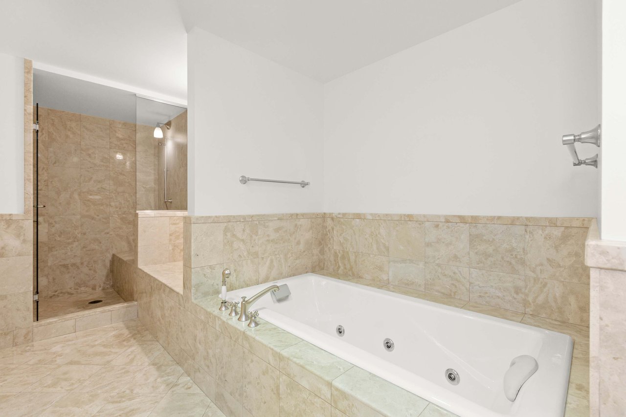 3,905 SqFt Four Seasons Grand Penthouse