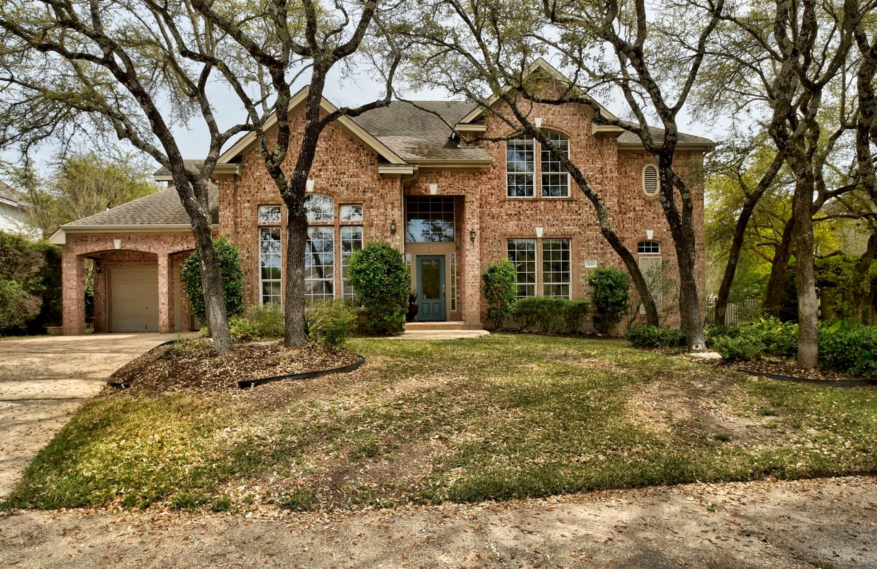 Ronda Prothro of Prothro & Leinen Group listing at 2019 Vervain Court, Austin TX - Austin Real Estate