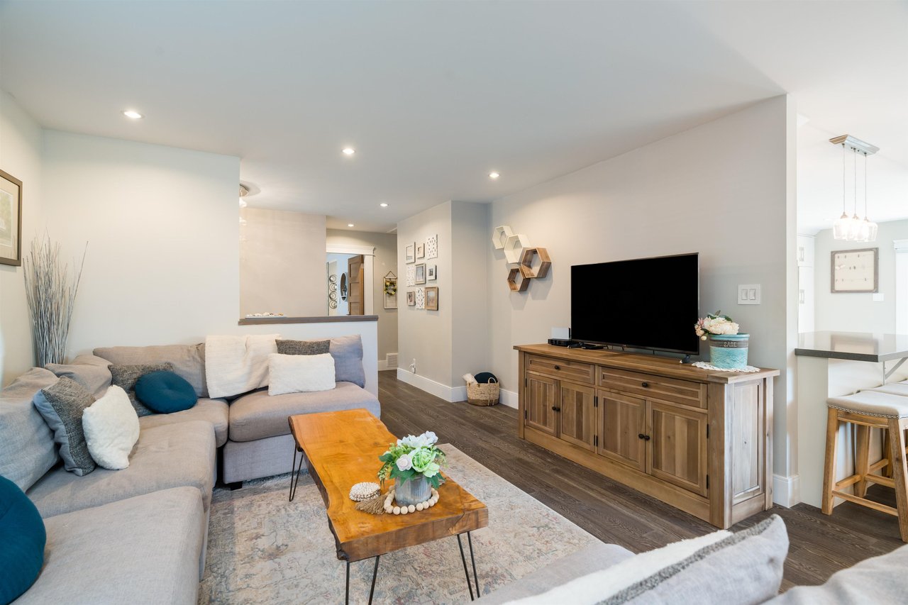 3156 Strathaven Ln