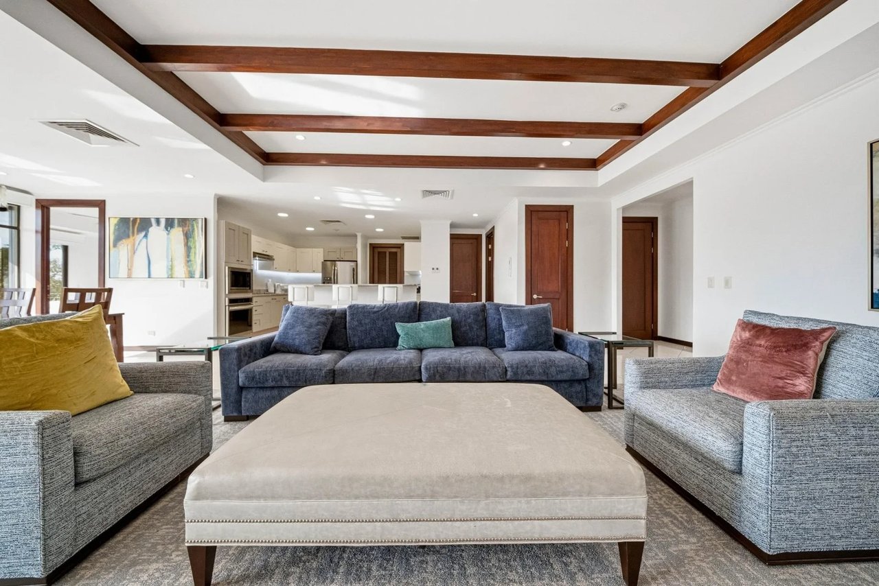 Renovated Carao Golf Condo, Flamingo, Guanacaste