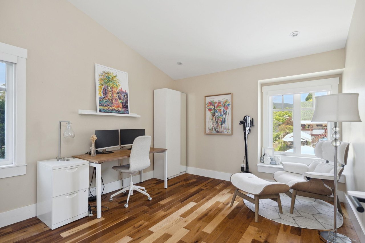 617 Mahon Avenue, North Vancouver