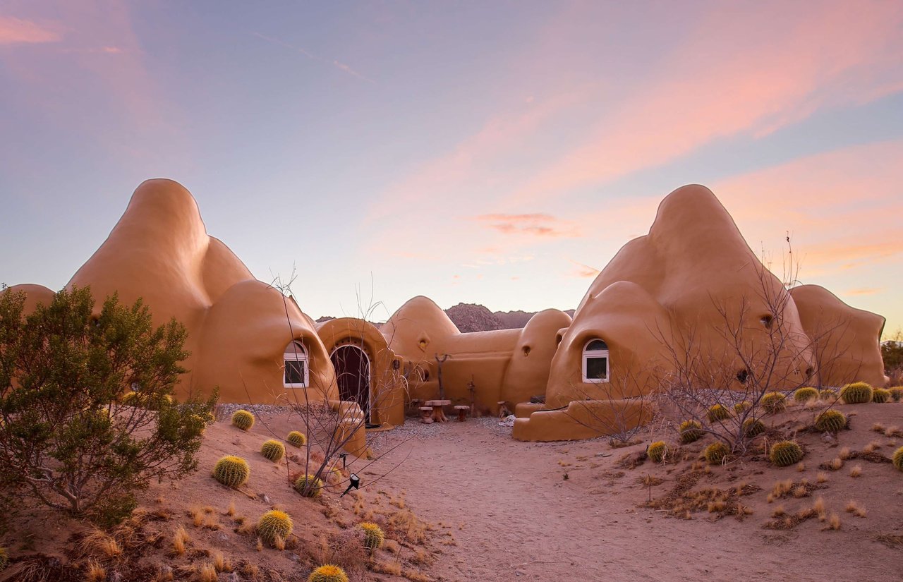 This $1.3 Million Dome Home Seamlessly Blends Into the Desert