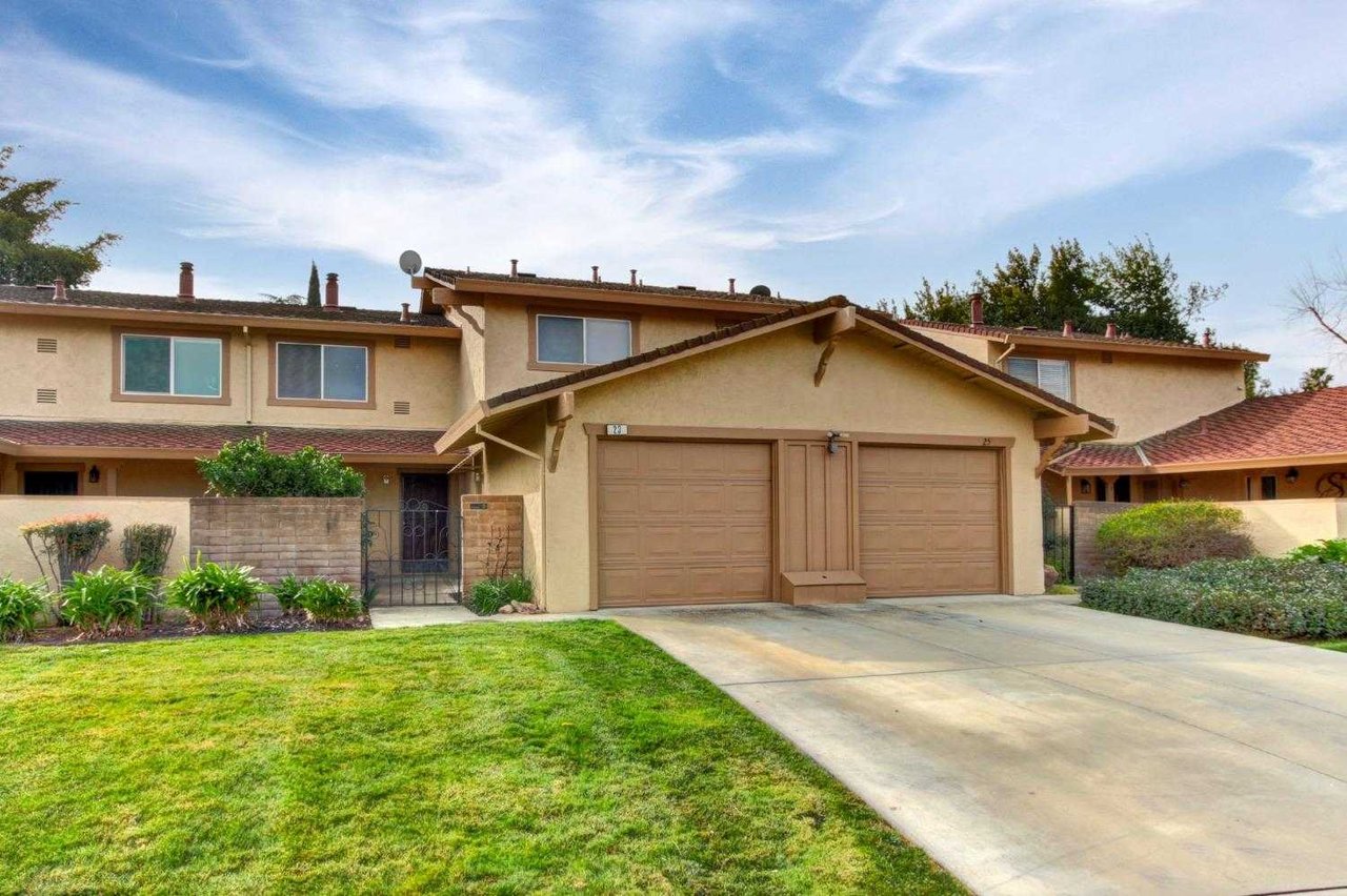 23 W El Dorado Drive