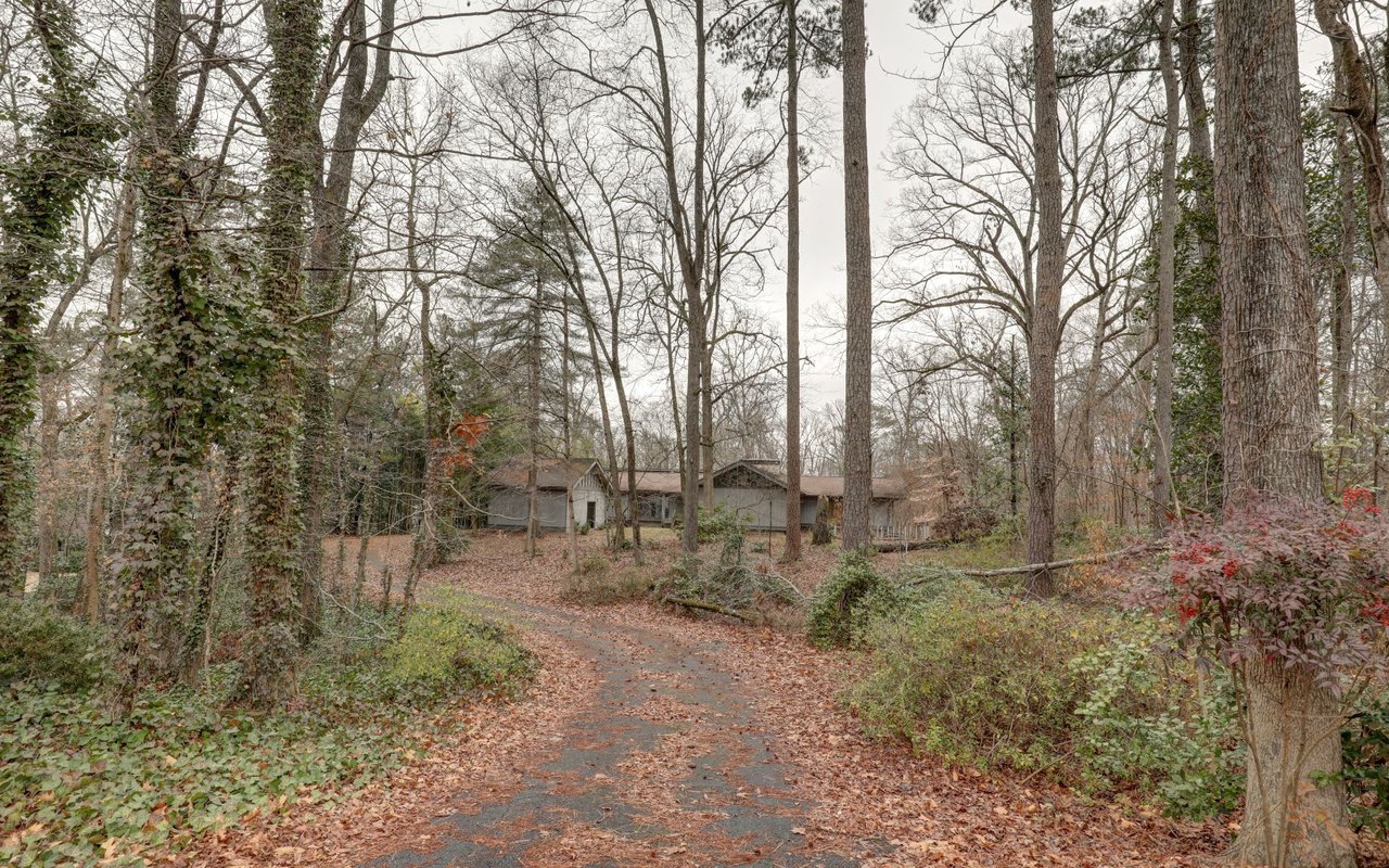 1165 W Garmon Road