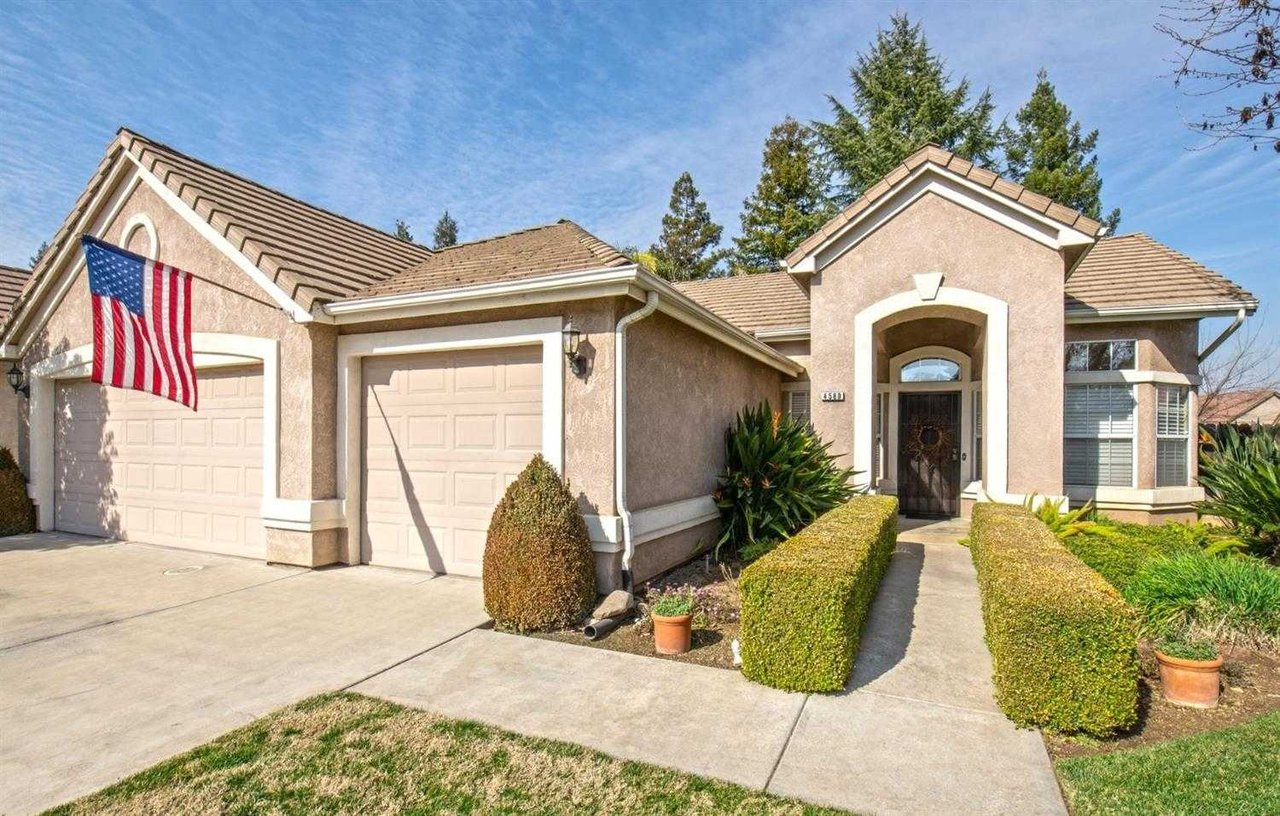 4580 W Laurendale Dr