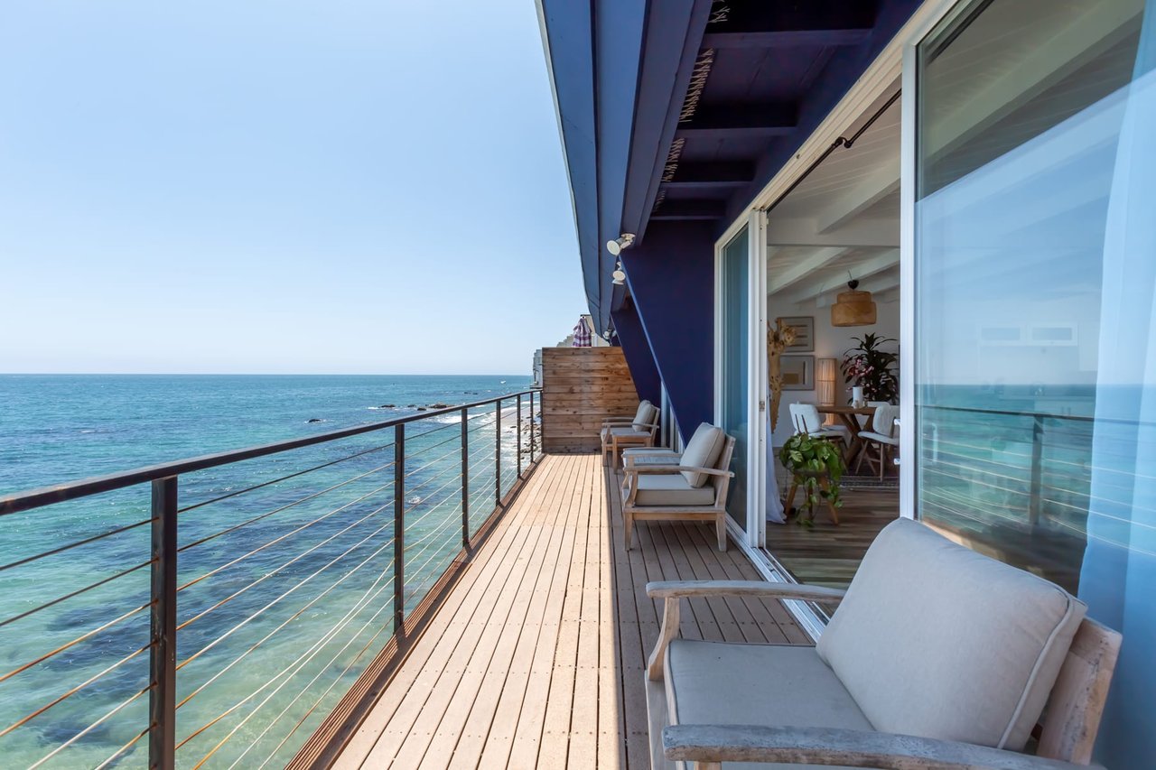 MALIBU BEACH HOUSE 48