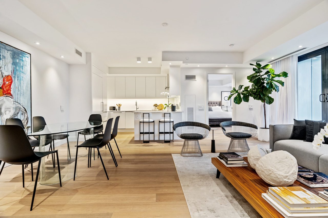 200 Cumberland Street Suite 2703
