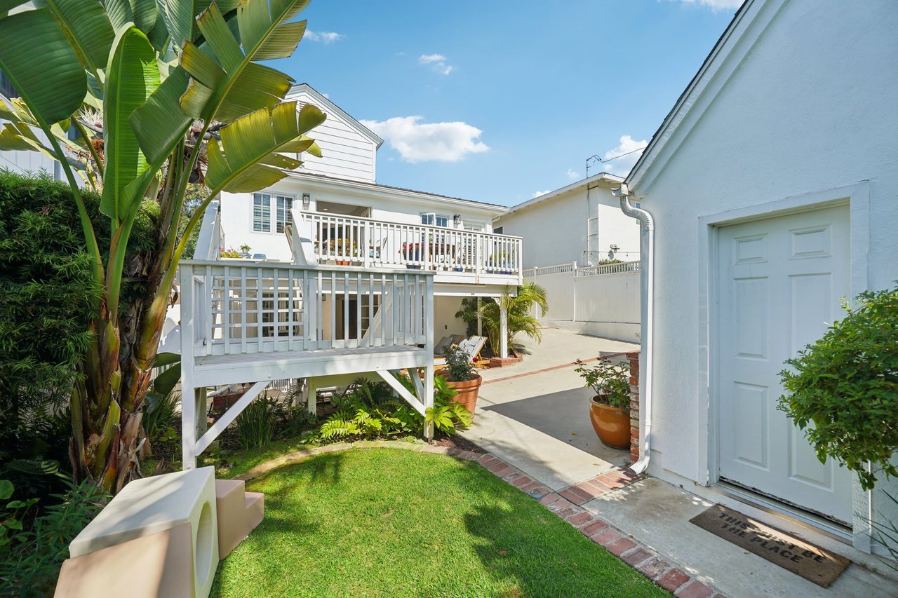 3108 N Poinsettia Avenue