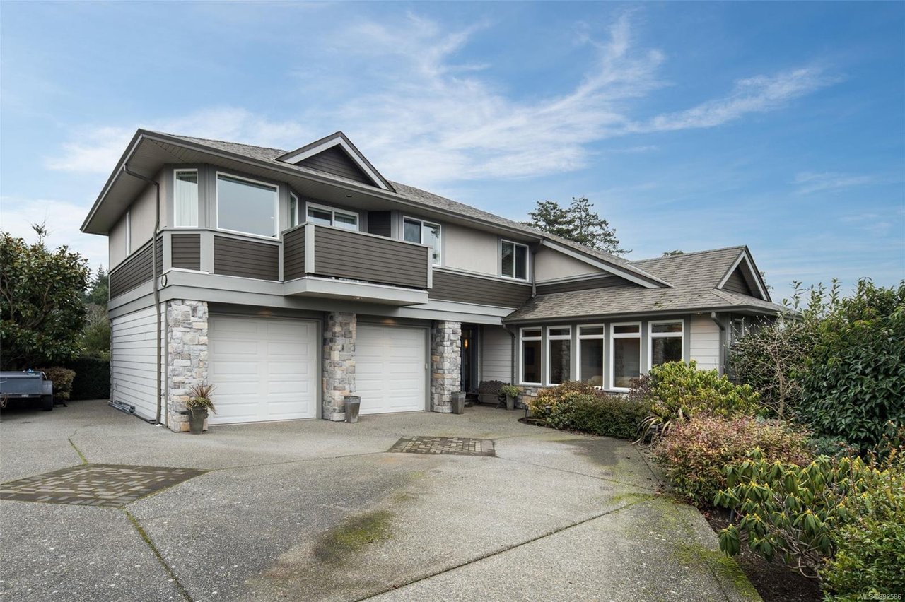 416 Pelican Dr