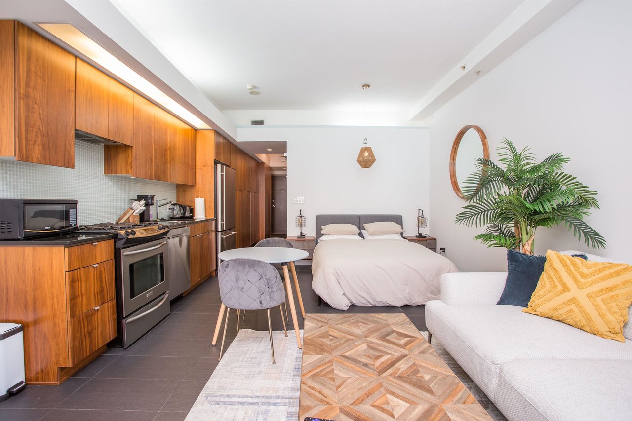 401-33 W Pender Street, Vancouver