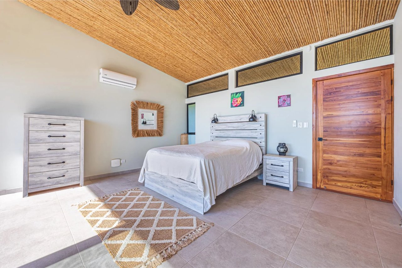 Modern Mountain View Estate, Manuel Antonio, Puntarenas